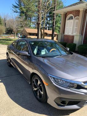 Photo 2 of 9 of 2016 Honda Civic Touring